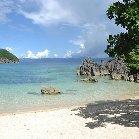 Tugawe Cove Resort Colongcocon Exterior photo