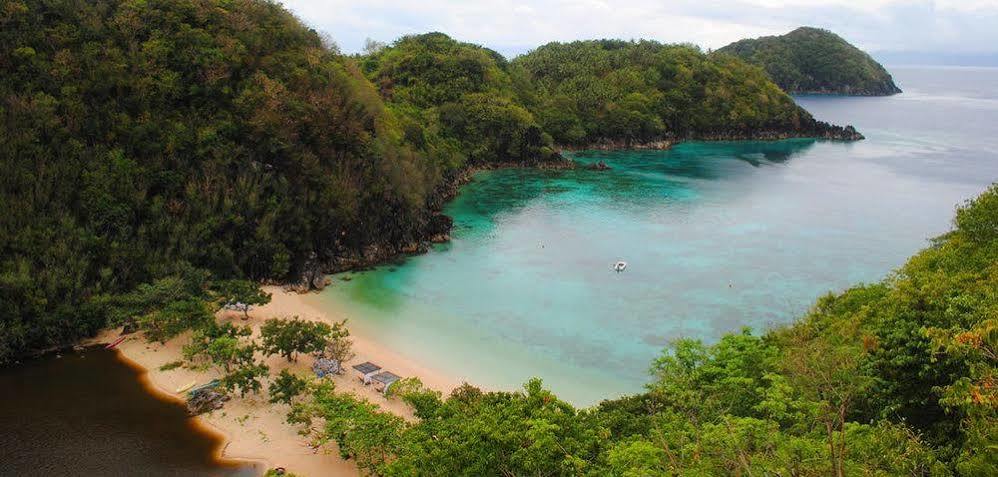 Tugawe Cove Resort Colongcocon Exterior photo